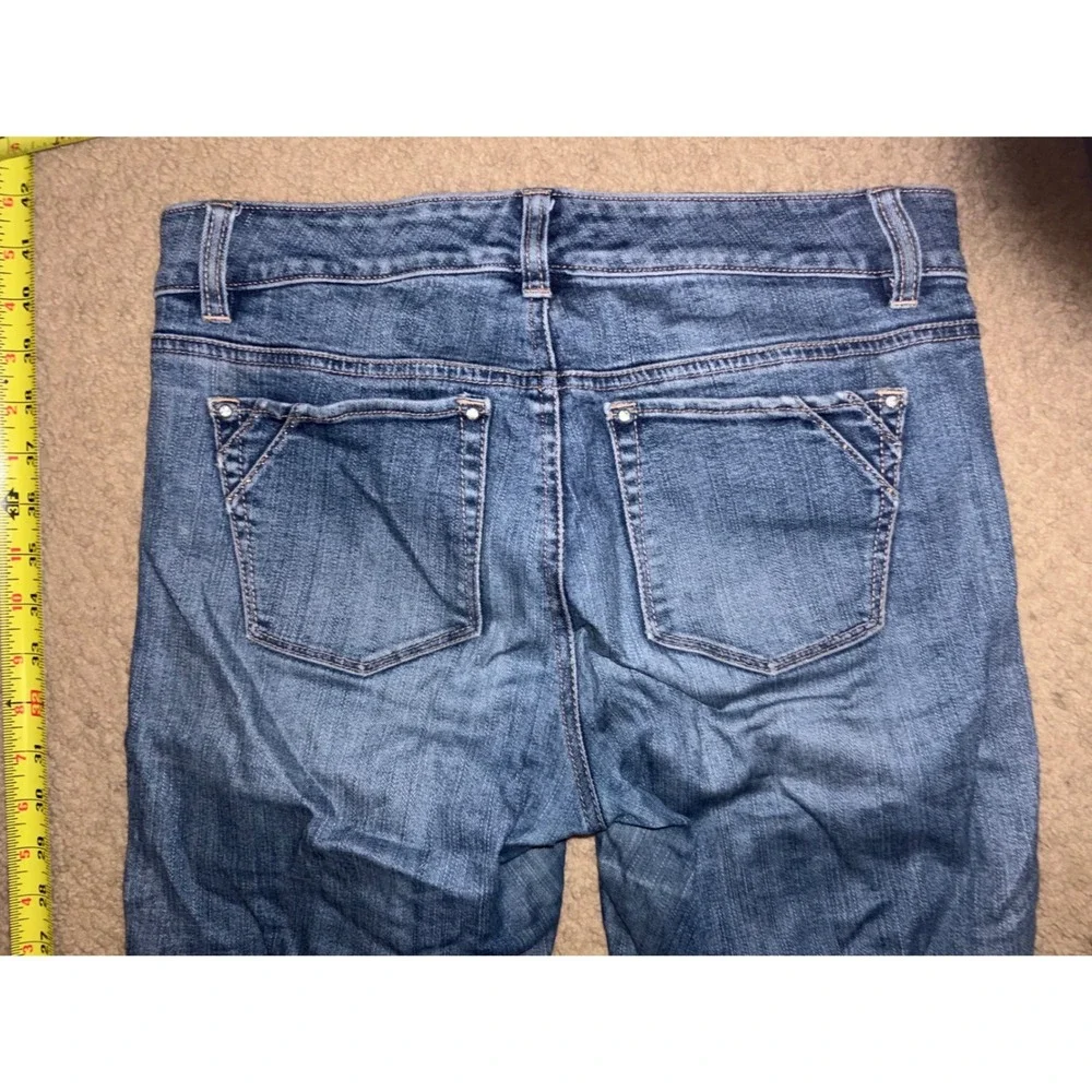 White House Black Market Slim Leg Jeans 2R Medium Wash Denim Blue Pants T42-31
